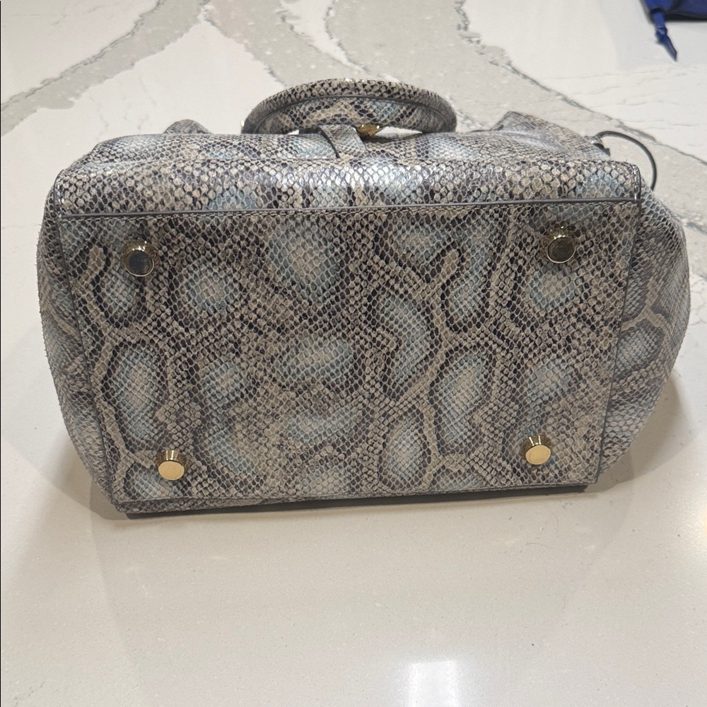 G.I.L.I. Blue Gray Snakeskin Large Tote Never Used - Picture 7 of 8